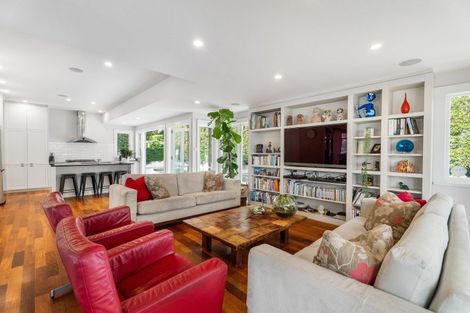 Photo of property in 80 Sarsfield Street, Herne Bay, Auckland, 1011