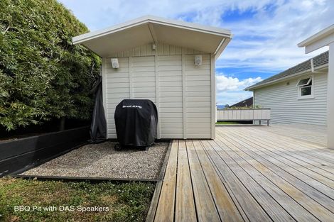 Photo of property in 45 Sunnyside Road, Sunnyvale, Auckland, 0612