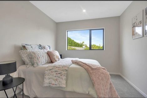 Photo of property in 49a Riverton Drive, Randwick Park, Auckland, 2105
