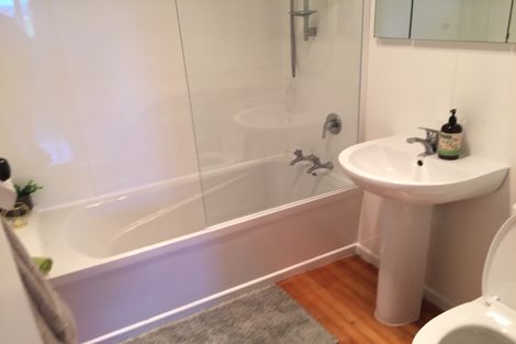 Photo of property in 15 Yorke Road, Haruru, 0204