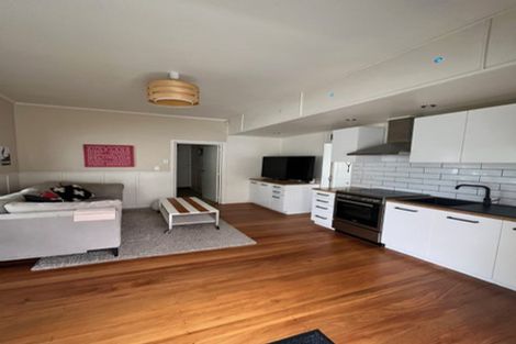 Photo of property in 62 Moana Road, Okitu, Gisborne, 4010