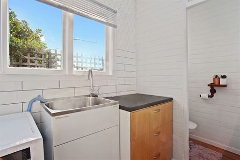 Photo of property in 98 Northcote Road, Northcote, Christchurch, 8052
