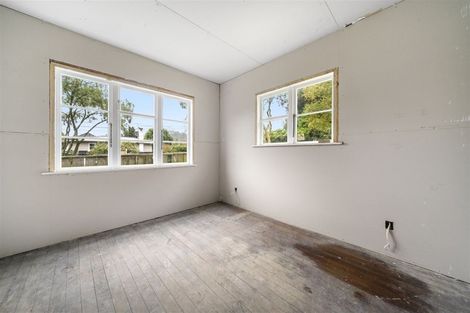 Photo of property in 10 Coast Road, Wainuiomata, Lower Hutt, 5014