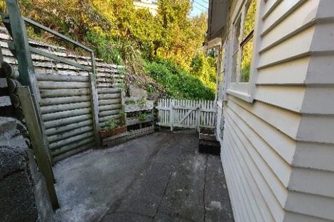 Photo of property in 97 Duncan Terrace, Kilbirnie, Wellington, 6022