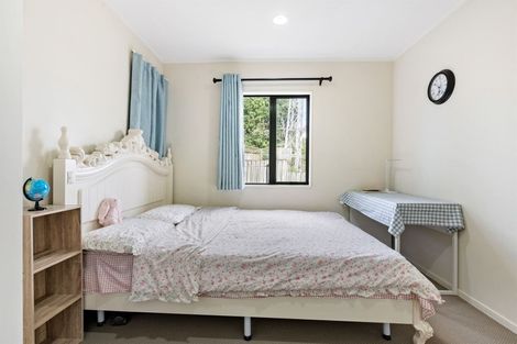 Photo of property in 2/160 Archers Road, Glenfield, Auckland, 0629