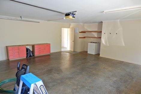 Photo of property in 28 Shepherd Road, Kerikeri, 0230