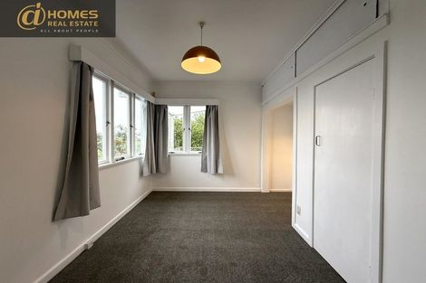 Photo of property in 17 Routley Drive, Glen Eden, Auckland, 0602