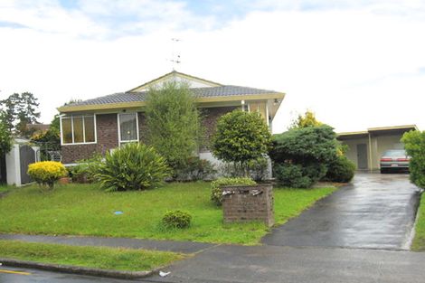 Photo of property in 3/17 Ballater Place, Highland Park, Auckland, 2010