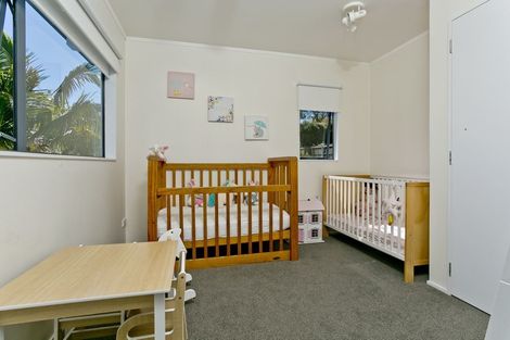 Photo of property in 101a Carlisle Road, Torbay, Auckland, 0632