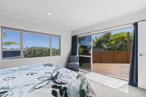 Photo of property in 5d Tui Grove, Oakura, 4314