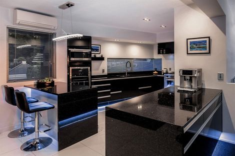 Photo of property in 12 Harry Ell Drive, Cashmere, Christchurch, 8022