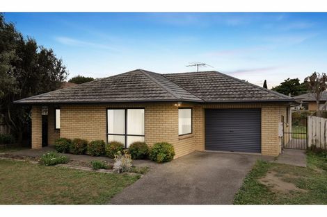 Photo of property in 44 Waimahia Avenue, Weymouth, Auckland, 2103
