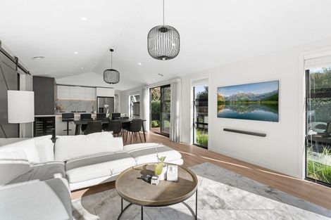 Photo of property in 9 Guardsman Place, Prebbleton, 7604