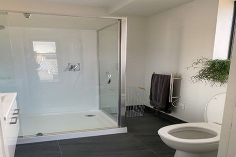 Photo of property in 16a Universal Drive, Henderson, Auckland, 0610