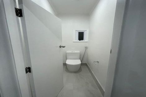 Photo of property in 33 Earlsworth Road, Mangere East, Auckland, 2024