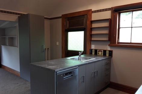 Photo of property in 25 Rodrigo Road, Kilbirnie, Wellington, 6022