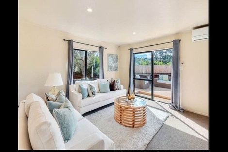 Photo of property in 30 Zefiro Drive, Massey, Auckland, 0614