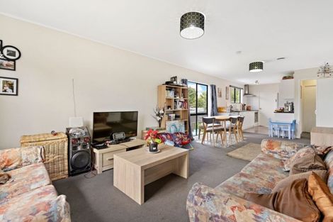 Photo of property in 2/70 Palmers Road, Clendon Park, Auckland, 2103