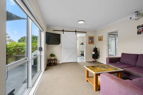 Photo of property in 46 Bowen Street, Cambridge, 3434