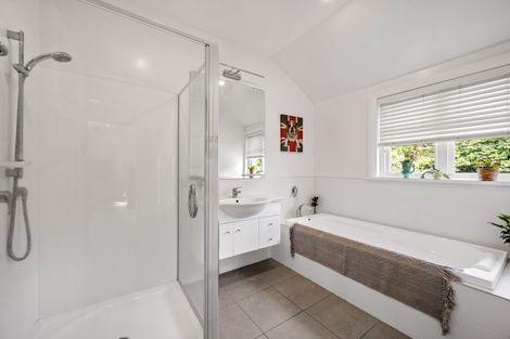 Photo of property in 11 Oban Street, Wadestown, Wellington, 6012