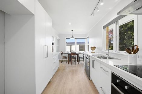 Photo of property in 31 Northolt Road, Fairview Downs, Hamilton, 3214