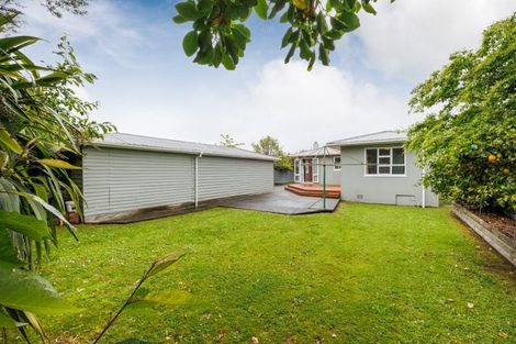 Photo of property in 4 Eton Place, Terrace End, Palmerston North, 4410