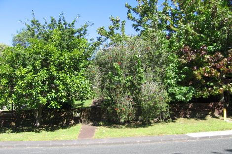 Photo of property in 16 Nor'east Drive, Northcross, Auckland, 0632