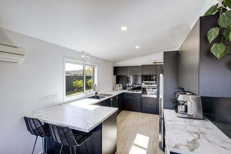 Photo of property in 14 Pacific Avenue, Poraiti, Napier, 4112