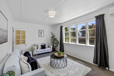 Photo of property in 1/87 Cambridge Terrace, Waterloo, Lower Hutt, 5011