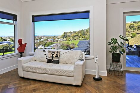 Photo of property in 5 Ridgeway Terrace, Taradale, Napier, 4112