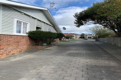 Photo of property in 33 Wattle Street, New Lynn, Auckland, 0600