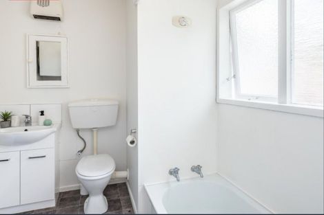 Photo of property in 30a Friend Street, Karori, Wellington, 6012