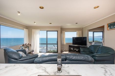 Photo of property in 163 Rosetta Road, Raumati South, Paraparaumu, 5032