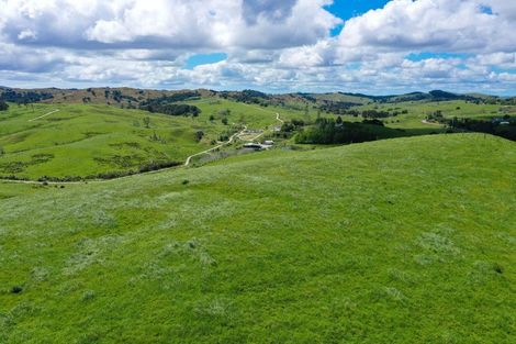 Photo of property in 156 Marohemo Road, Maungaturoto, 0583