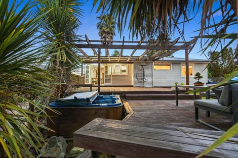 Photo of property in 17 Kingsway Crescent, Forest Lake, Hamilton, 3200