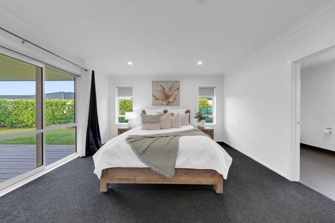 Photo of property in 18 Helen June Avenue, Flagstaff, Hamilton, 3210