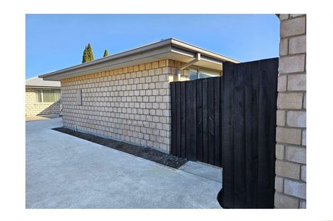 Photo of property in 2/335 Main South Road, Hornby, Christchurch, 8042