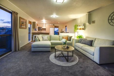 Photo of property in 5 Garboard Lane, Whitby, Porirua, 5024