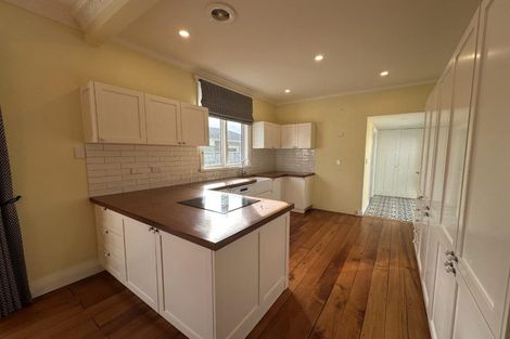 Photo of property in 3 Florence Avenue, Palmerston North, 4410