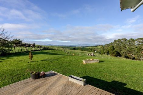 Photo of property in 400 Te Kakapo Valley Road, Dannevirke, 4978