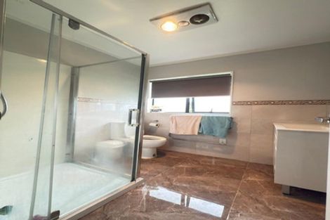 Photo of property in 20 Imperial Place, Henderson, Auckland, 0612