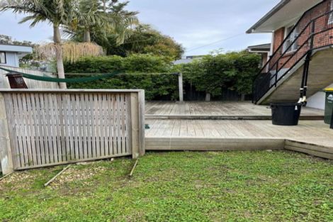 Photo of property in 4/20 Seaview Road, Castor Bay, Auckland, 0620