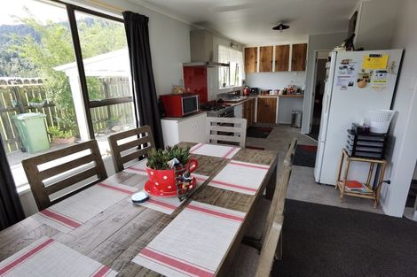 Photo of property in 98 Main Road, Harihari, 7884