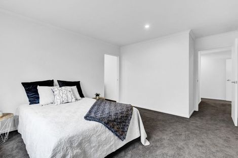 Photo of property in 10a Winstone Place, Highlands Park, New Plymouth, 4312