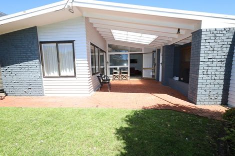 Photo of property in 16 Muricata Avenue, Mount Maunganui, 3116