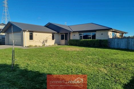 Photo of property in 3a Honeyfield Drive, Whalers Gate, New Plymouth, 4310
