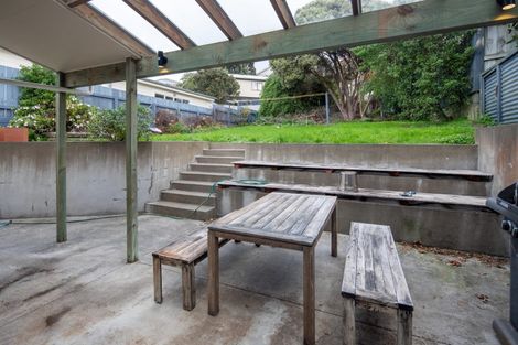 Photo of property in 46 Eden Street, Island Bay, Wellington, 6023