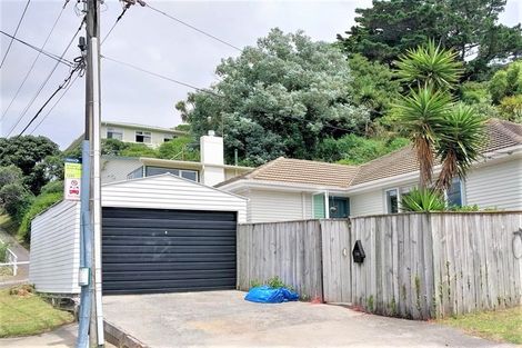 Photo of property in 103 Miramar North Road, Miramar, Wellington, 6022