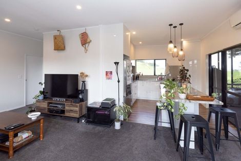 Photo of property in 18 Pataua Road North, Whareora, Whangarei, 0175