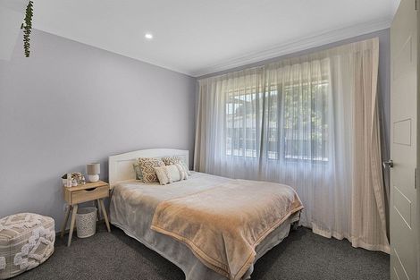 Photo of property in 2 Pipitea Place, Whalers Gate, New Plymouth, 4310